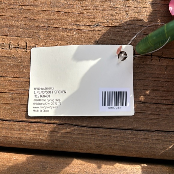 Hydrangea Napkin Rings set of 27 - Picture 3 of 8